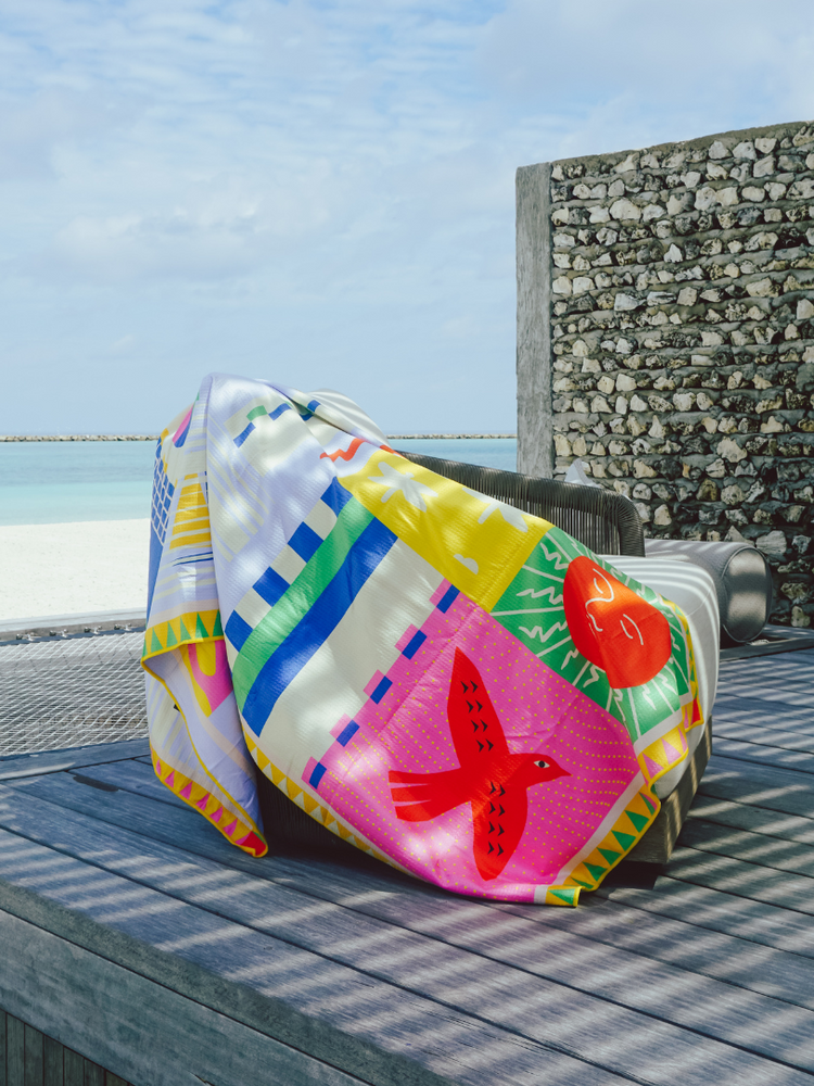 
            
                Load image into Gallery viewer, Sunlit Beach Towel
            
        